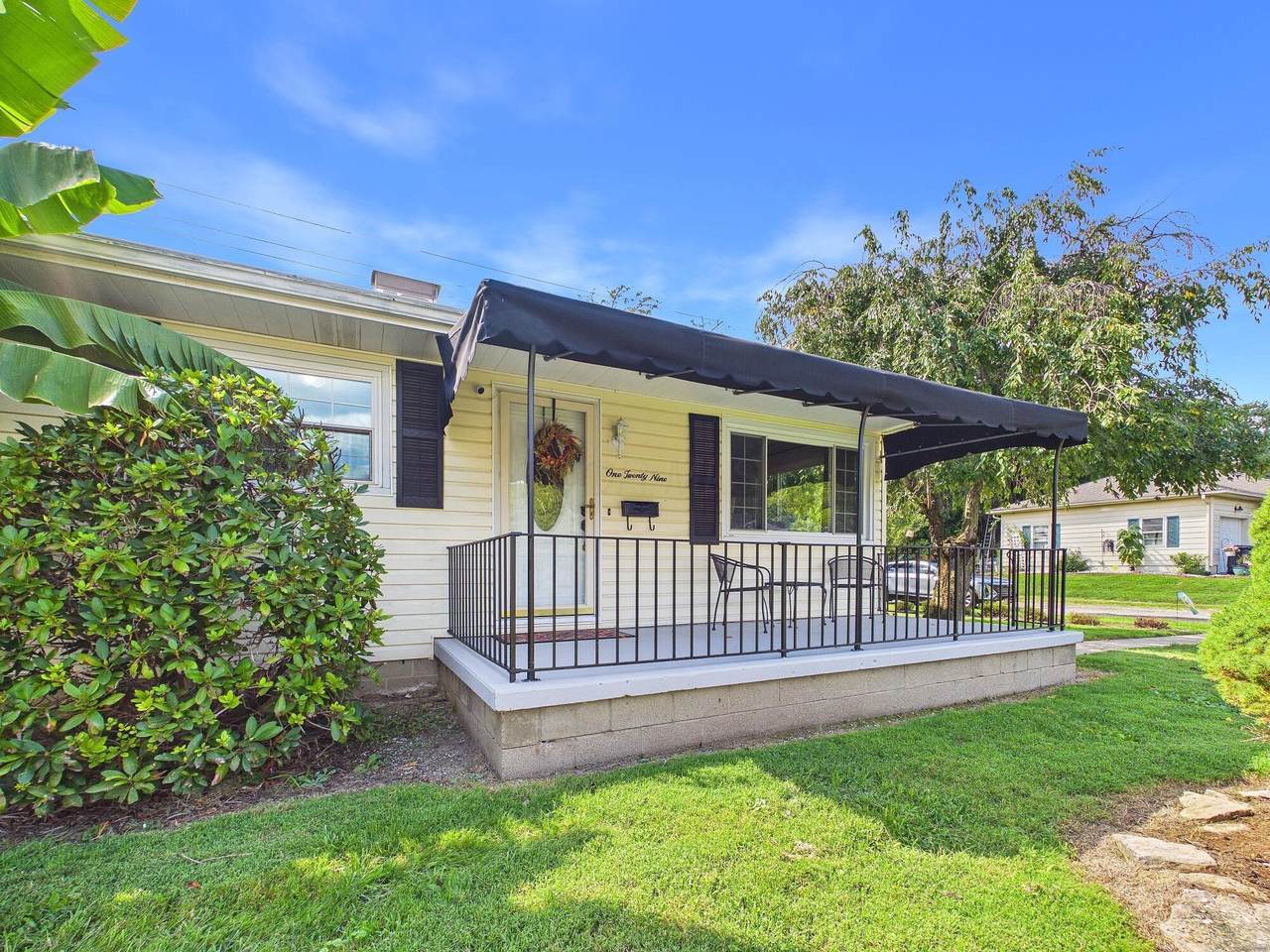 129 Kanawha Road - Photo 1