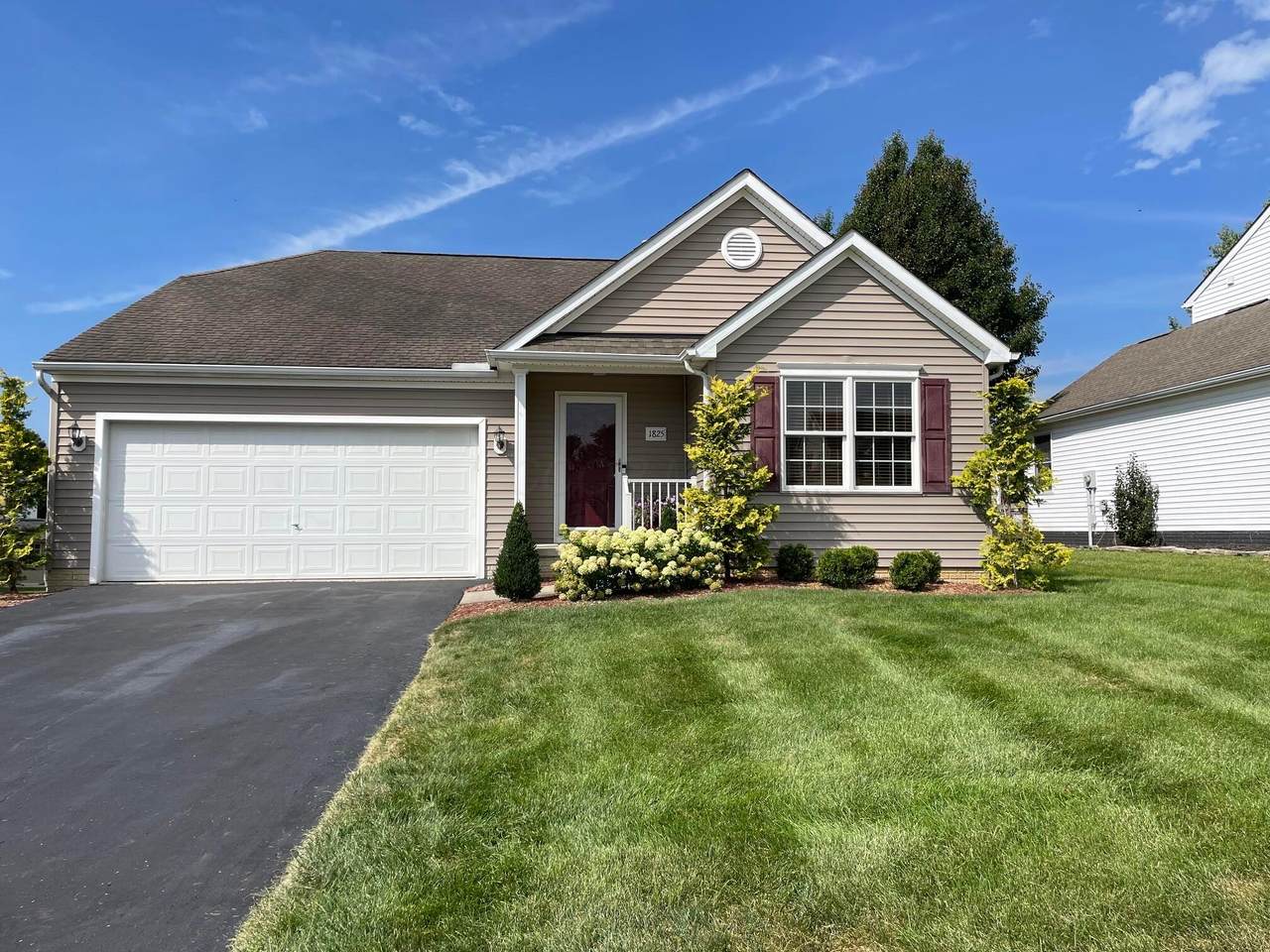 1825 Autumn Drive - Photo 1