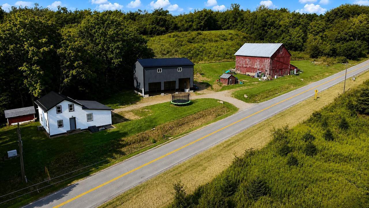 552 County Road 2575 - Photo 1