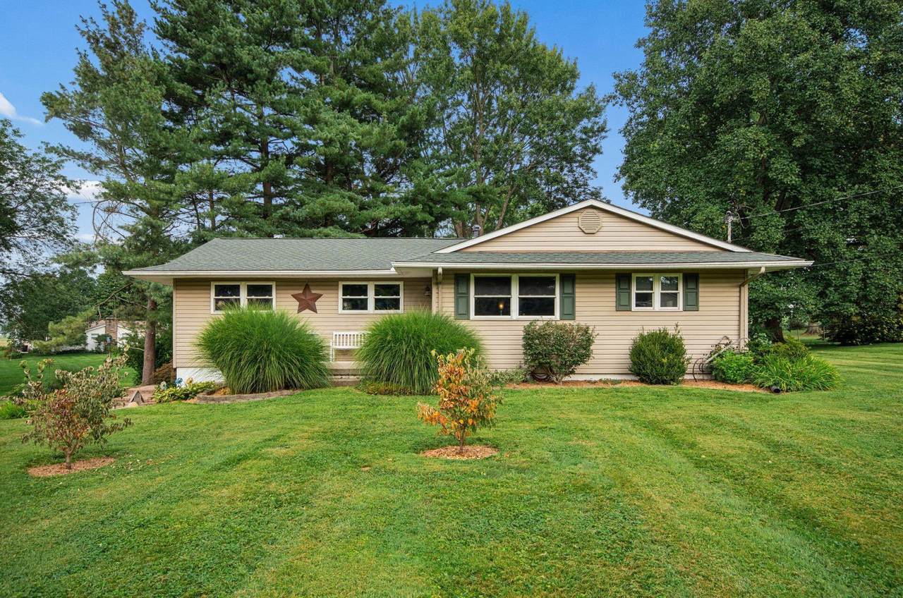193 Caroline Drive - Photo 1
