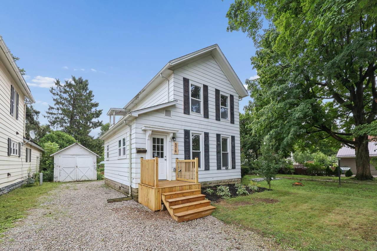 576 12th Street - Photo 1