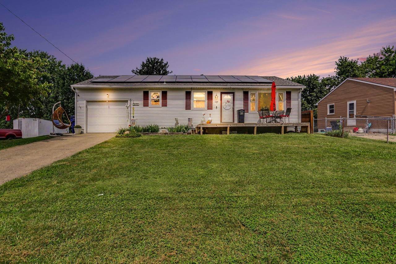 1529 Zimmer Street - Photo 1