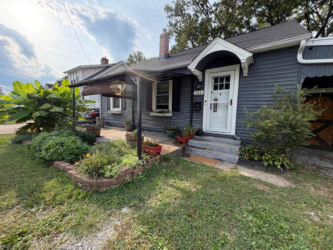163 Pershing Drive - Photo 1