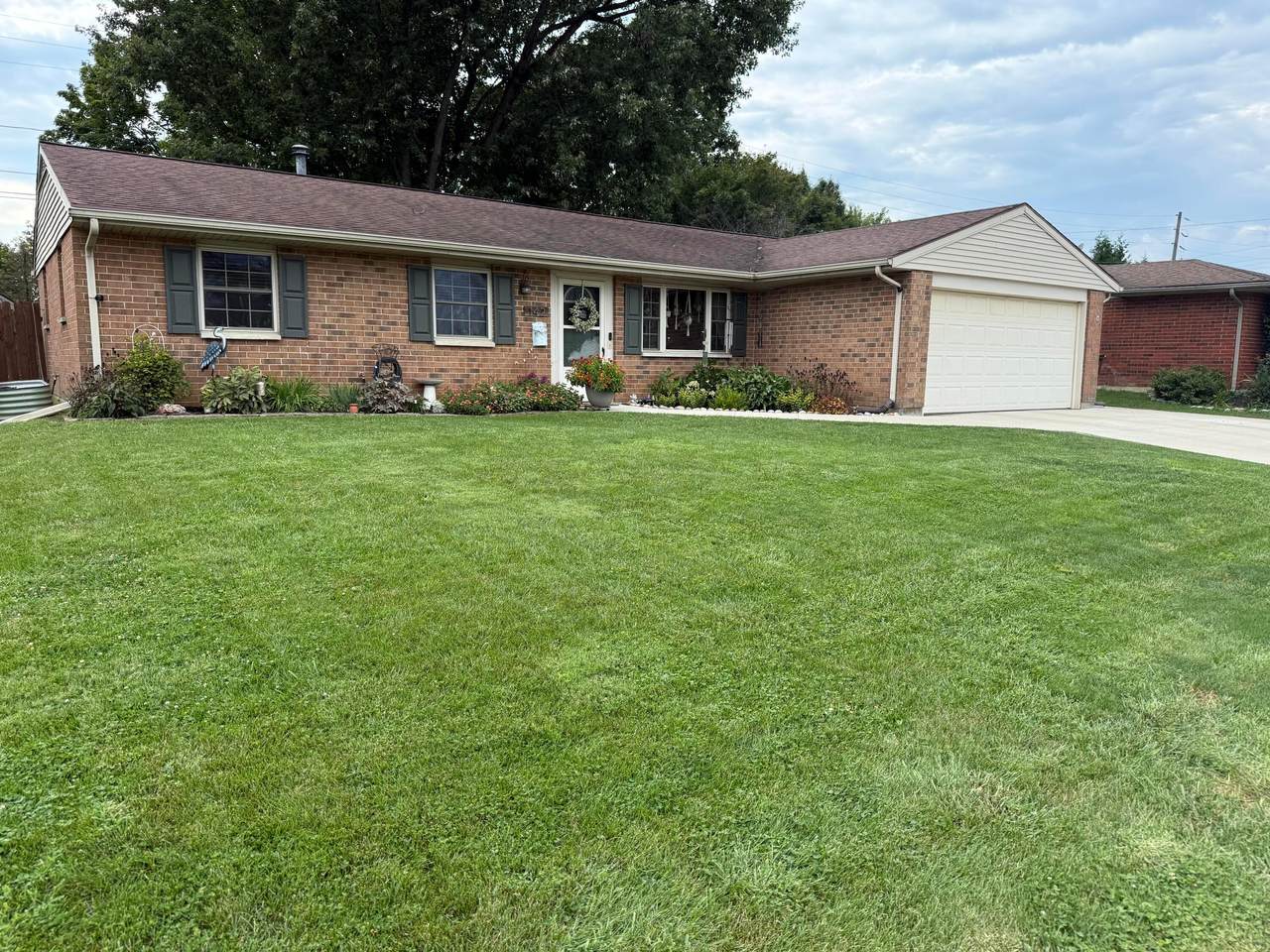 142 Colorado Drive - Photo 1
