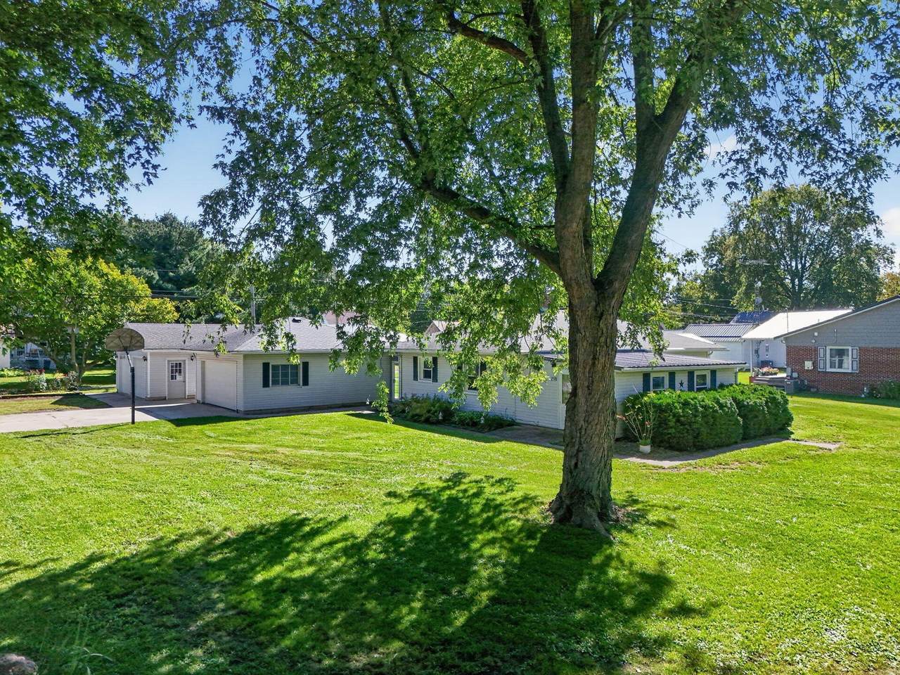 218 High Street - Photo 1