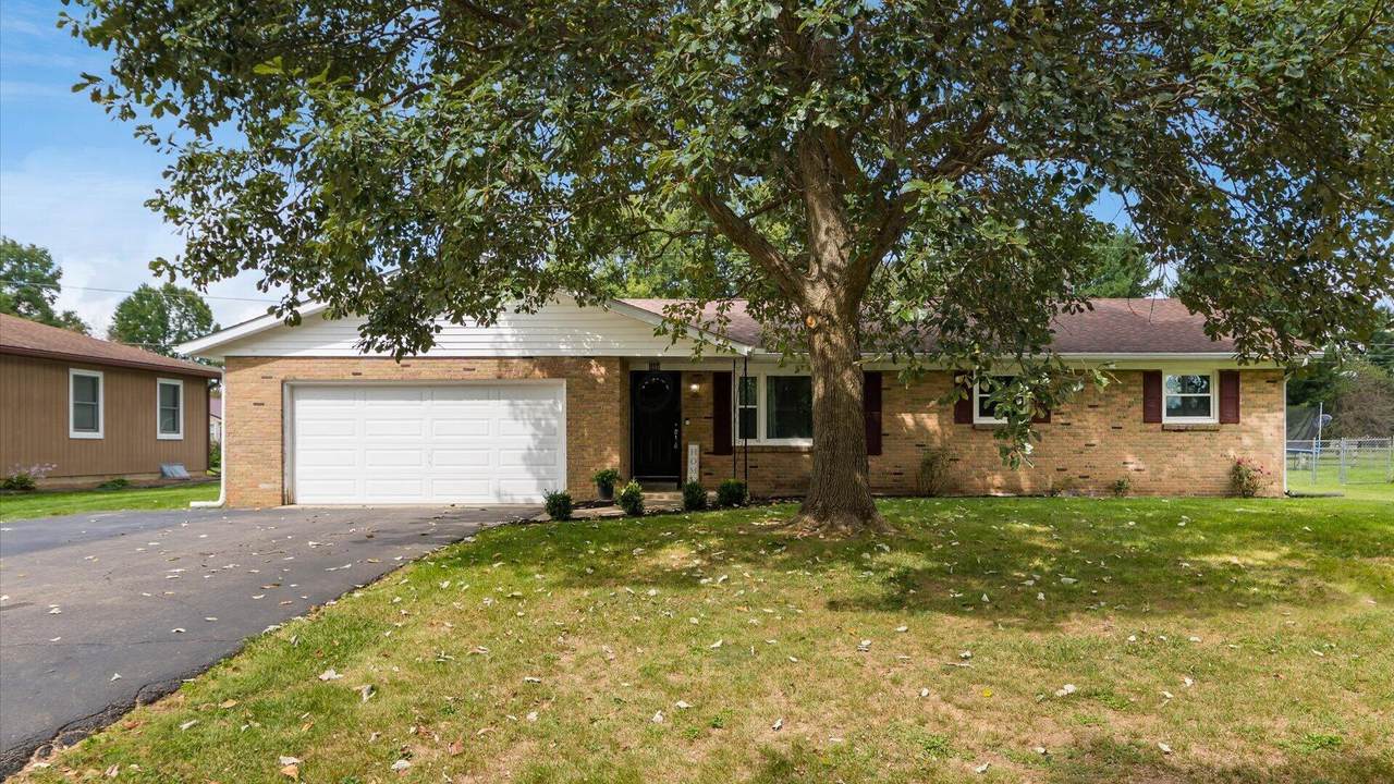 104 Gregory Drive - Photo 1