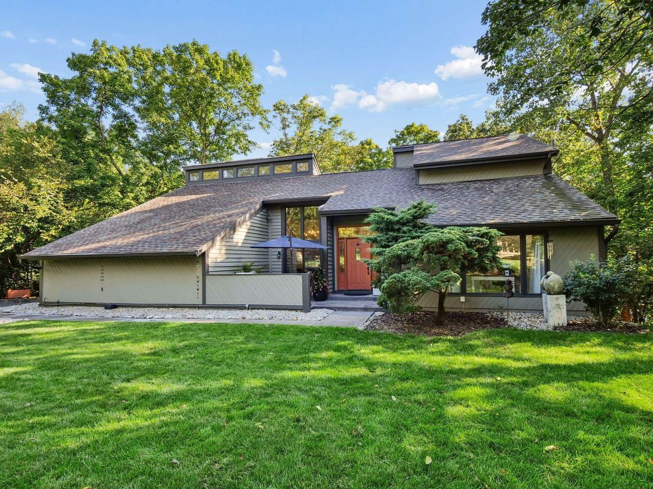 4766 Donegal Cliffs Drive - Photo 1