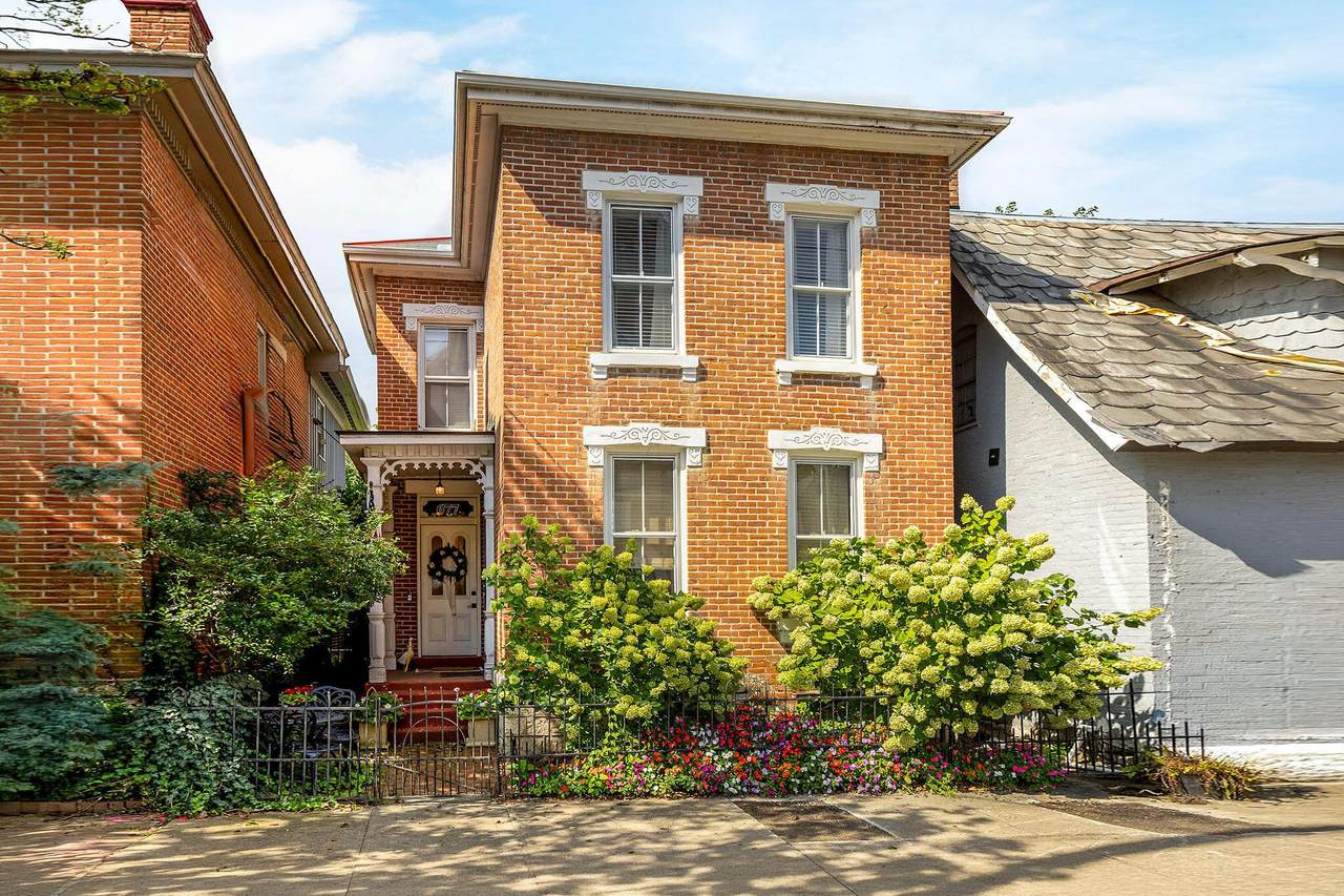 677 3rd Street - Photo 1