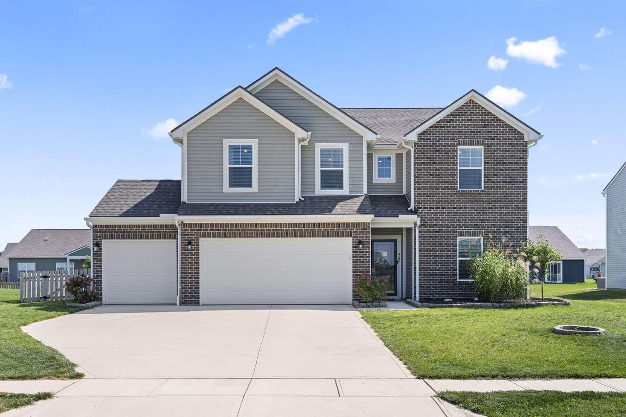 422 Quincy Circle - Photo 1