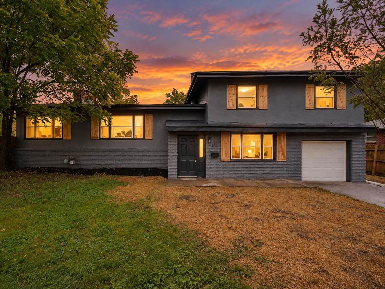 139 Cherrington Road - Photo 1