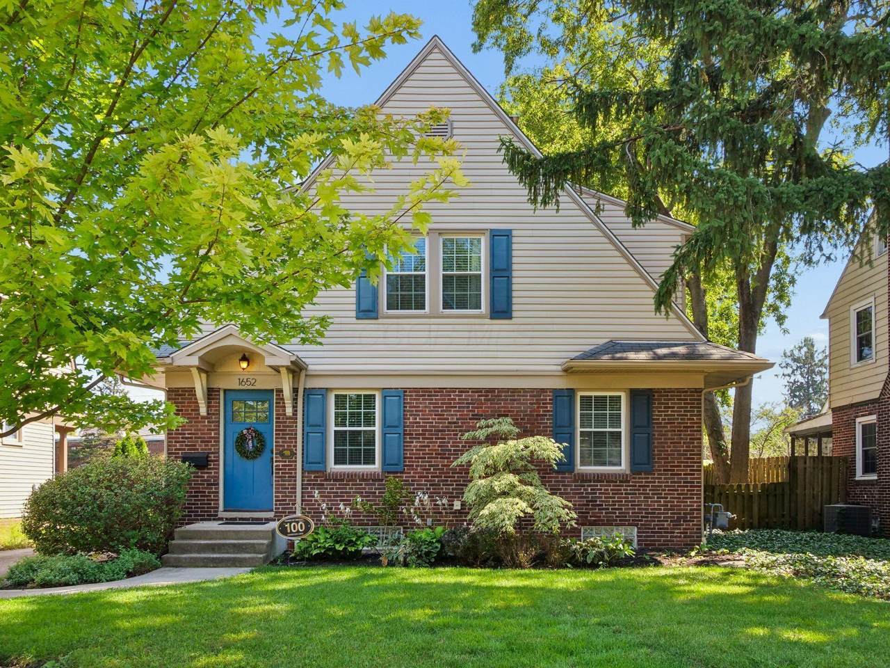 1652 Andover Road - Photo 1