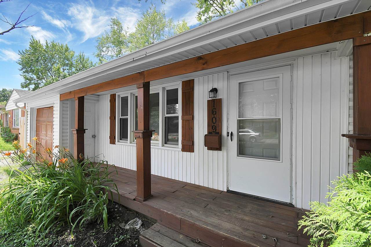 1609 Courtright Road - Photo 1