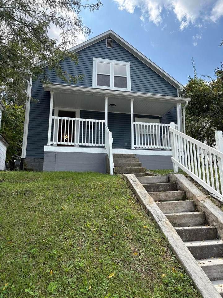 1811 Hillside Avenue - Photo 1