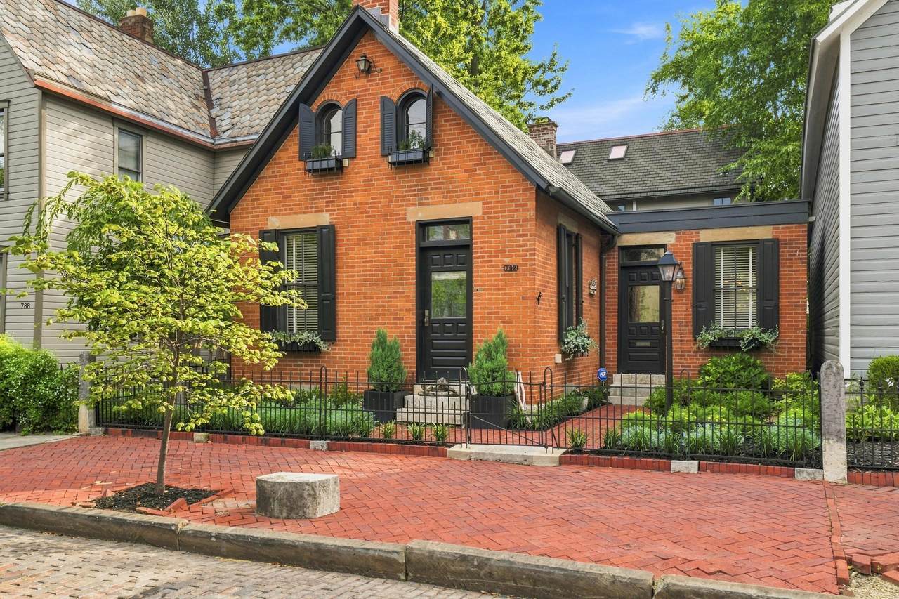 792 5th Street - Photo 1