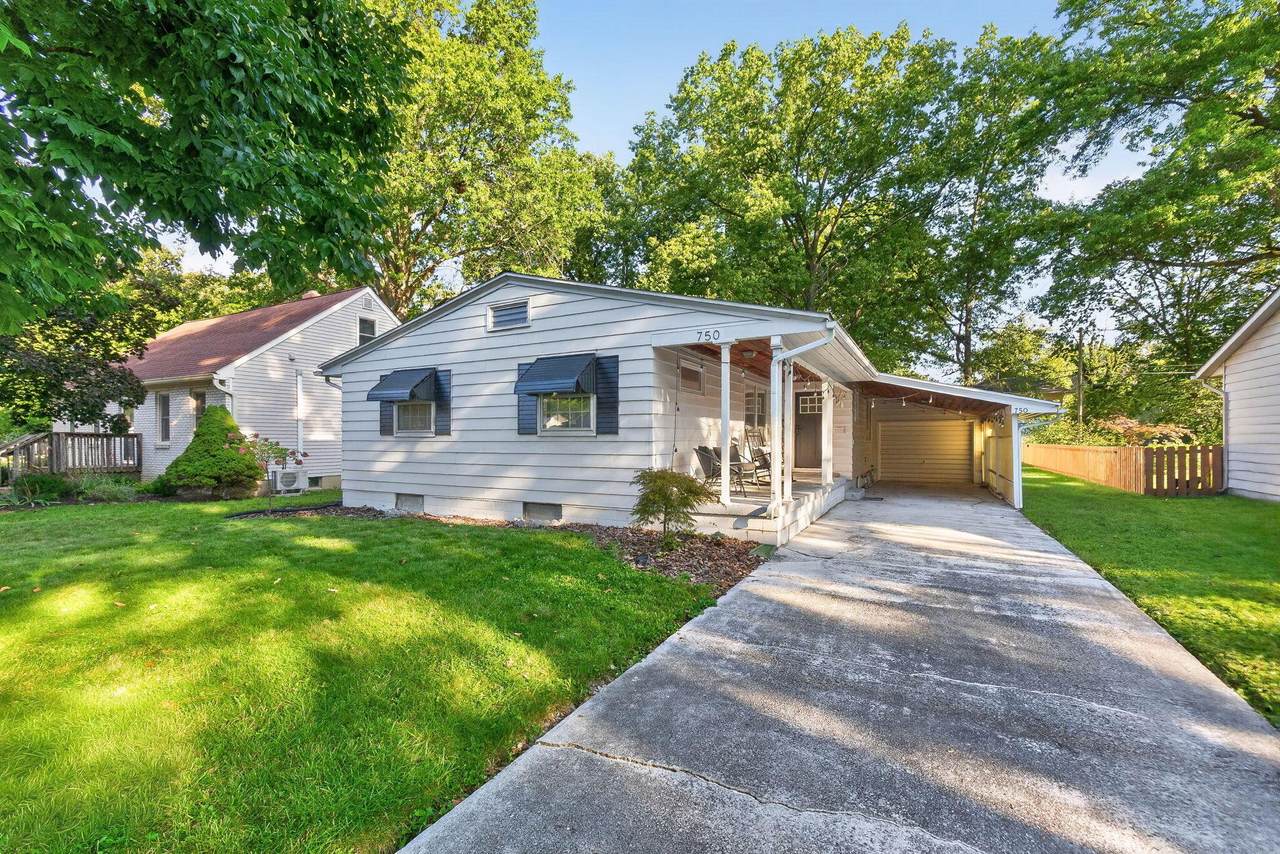 750 8th Street - Photo 1