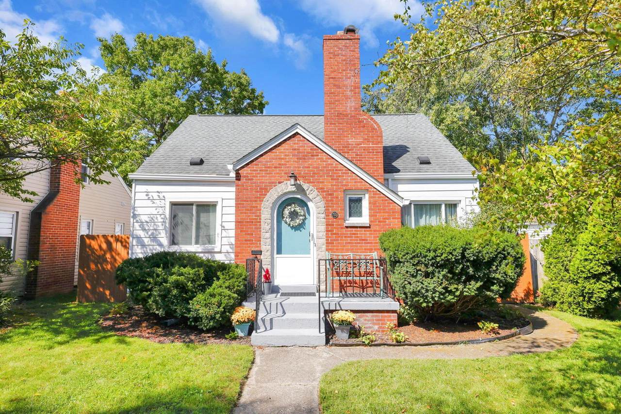 755 Wiltshire Road - Photo 1