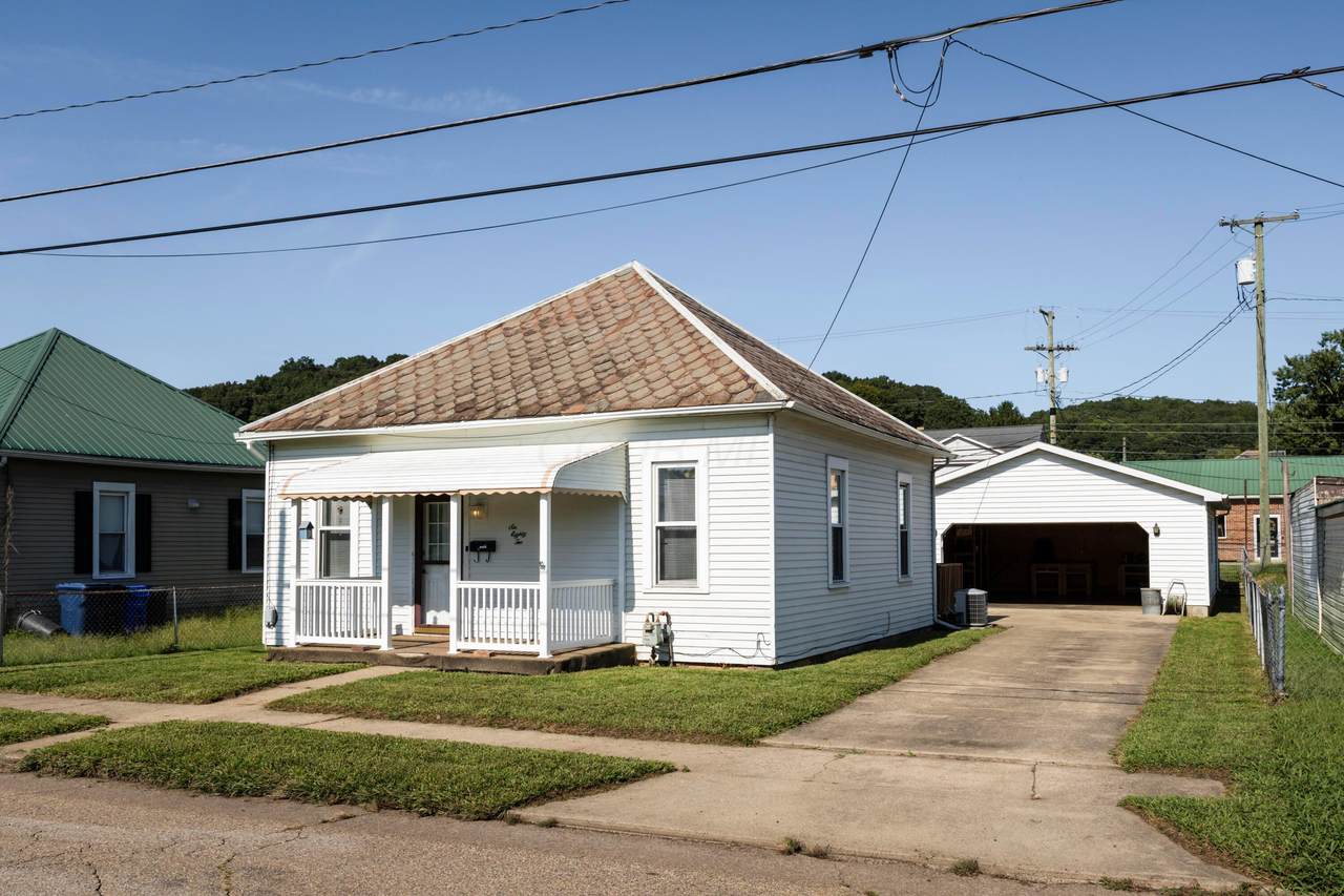 682 Jackson Street - Photo 1
