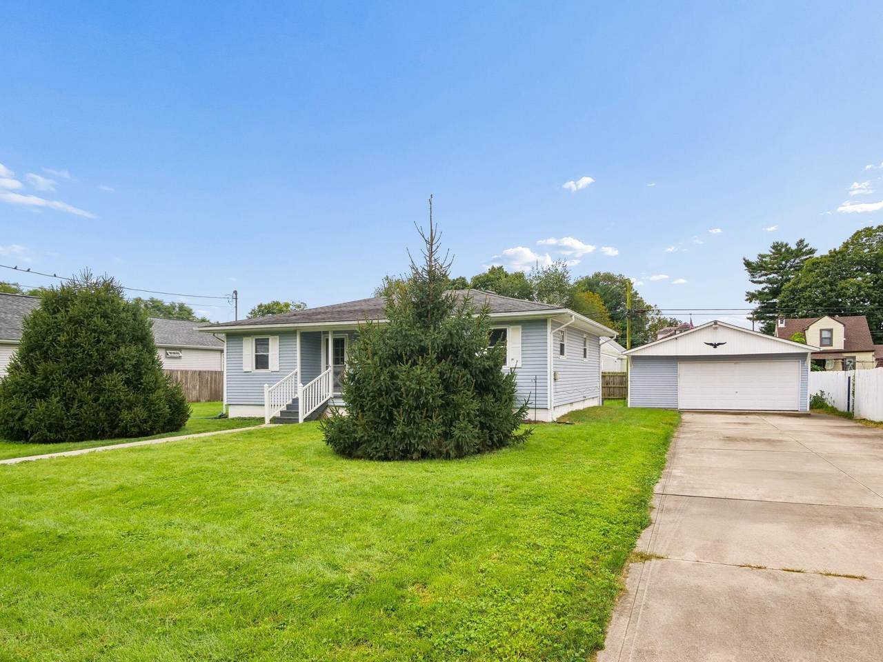 1853 Marlboro Avenue - Photo 1