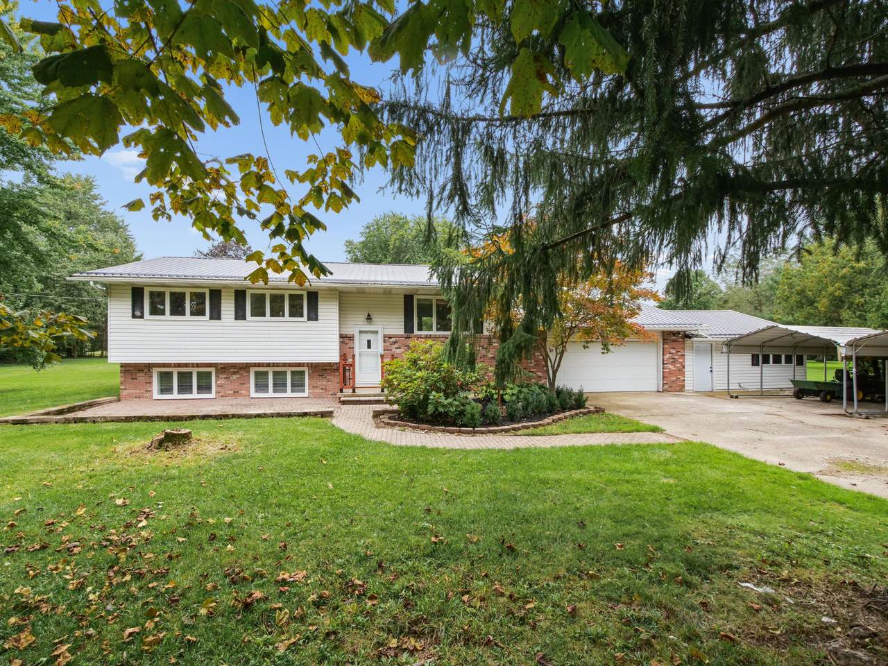 633 Willey Road - Photo 1