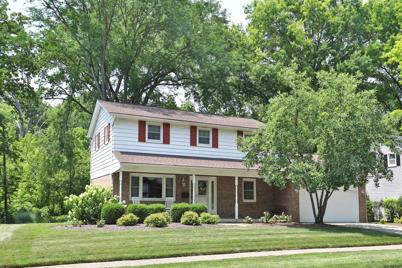 105 Hillcrest Drive - Photo 1