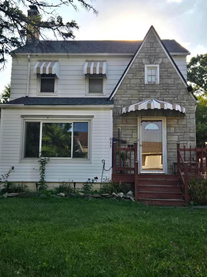 637 Roys Avenue - Photo 1