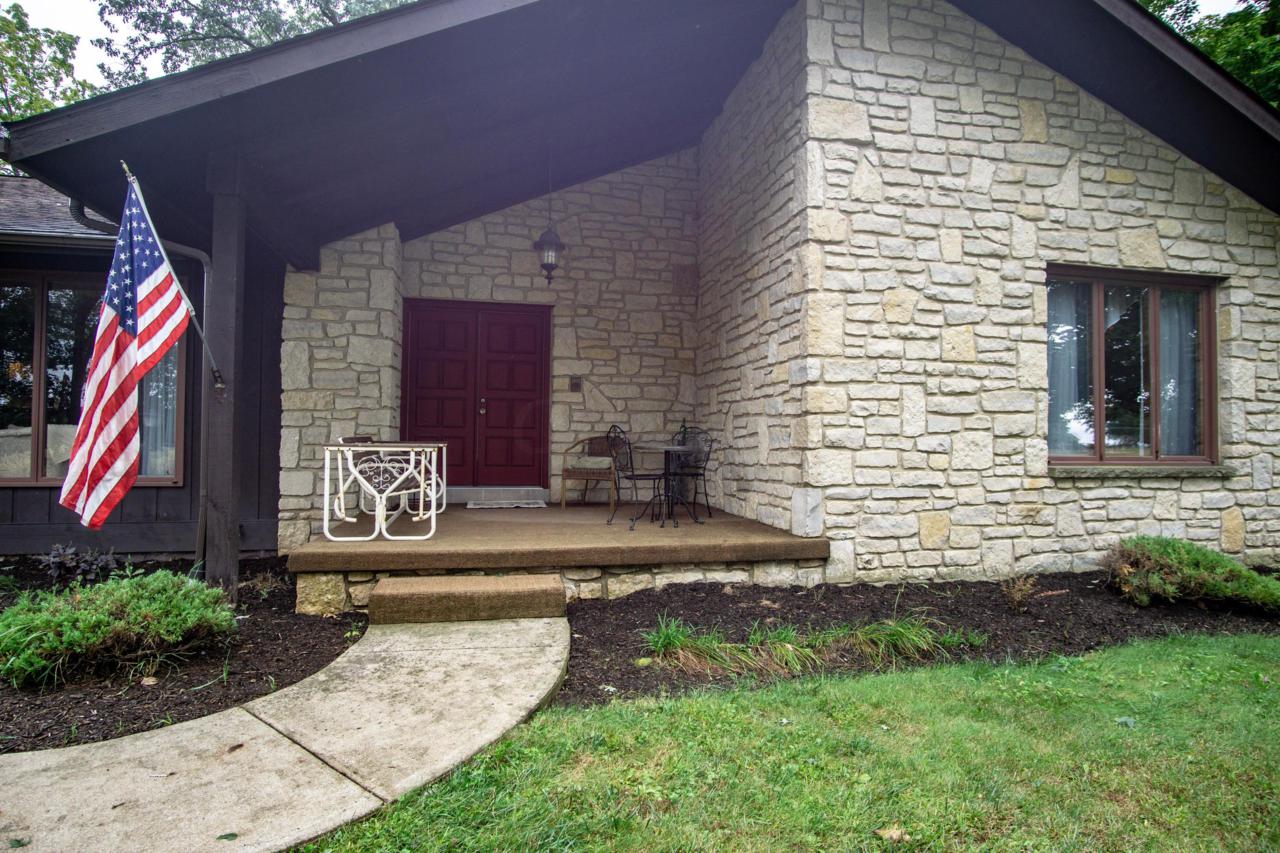 1625 Pleasantville Road - Photo 1