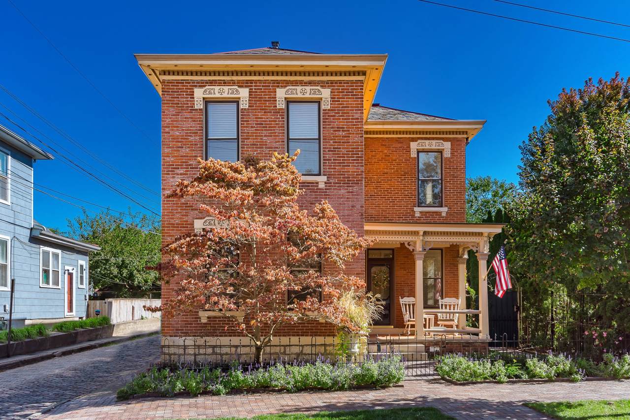 742 5th Street - Photo 1