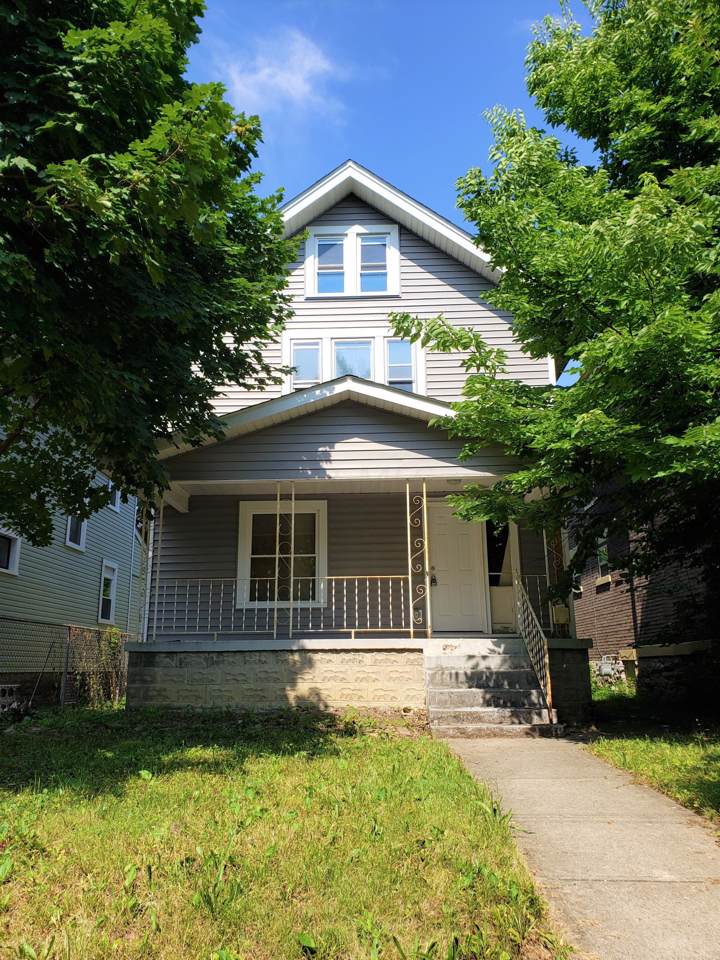 901 Studer Avenue - Photo 1