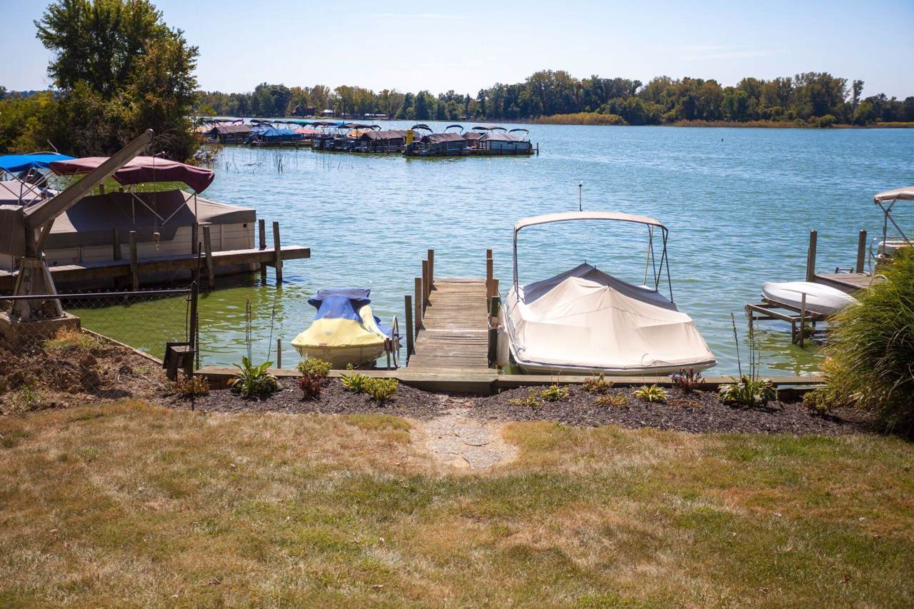 3 Lakeview Drive - Photo 1