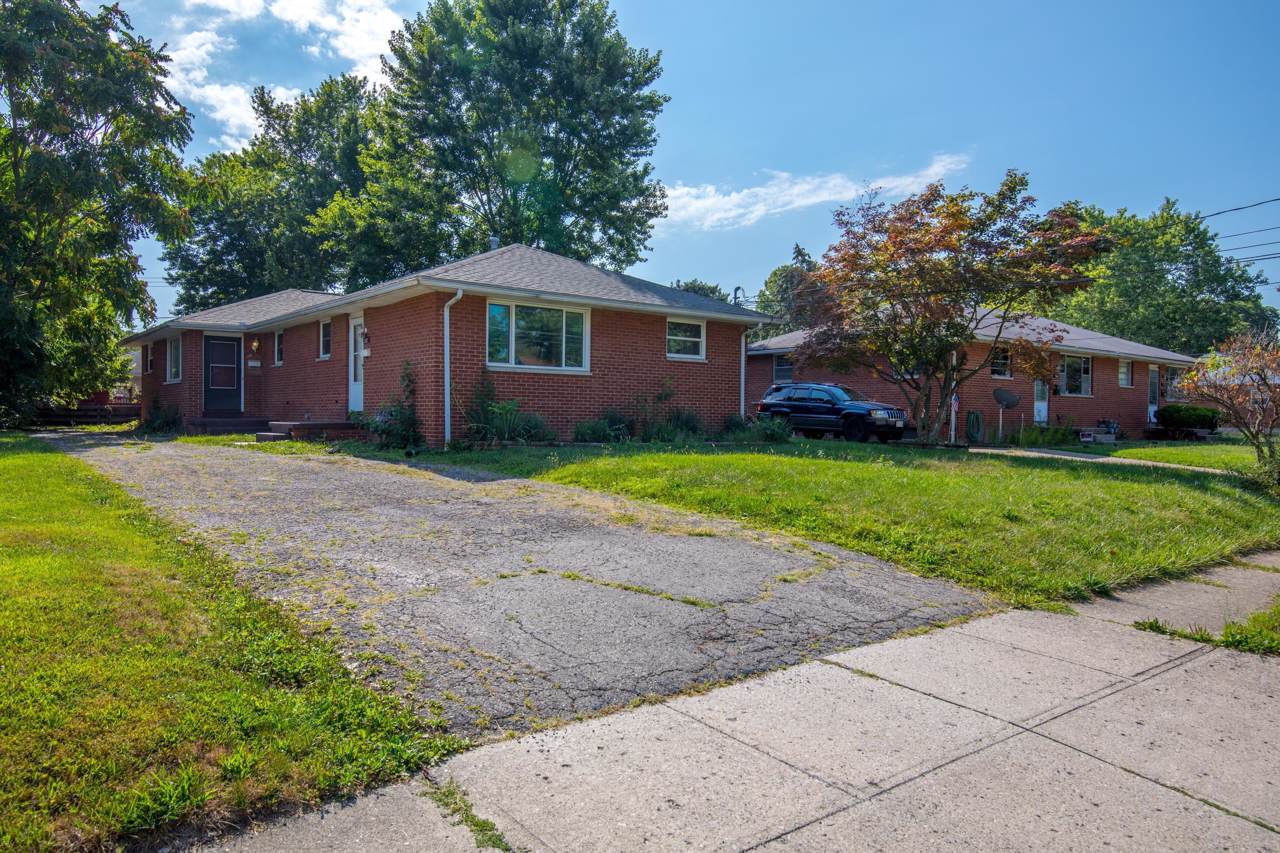 132 Collingwood Avenue - Photo 1