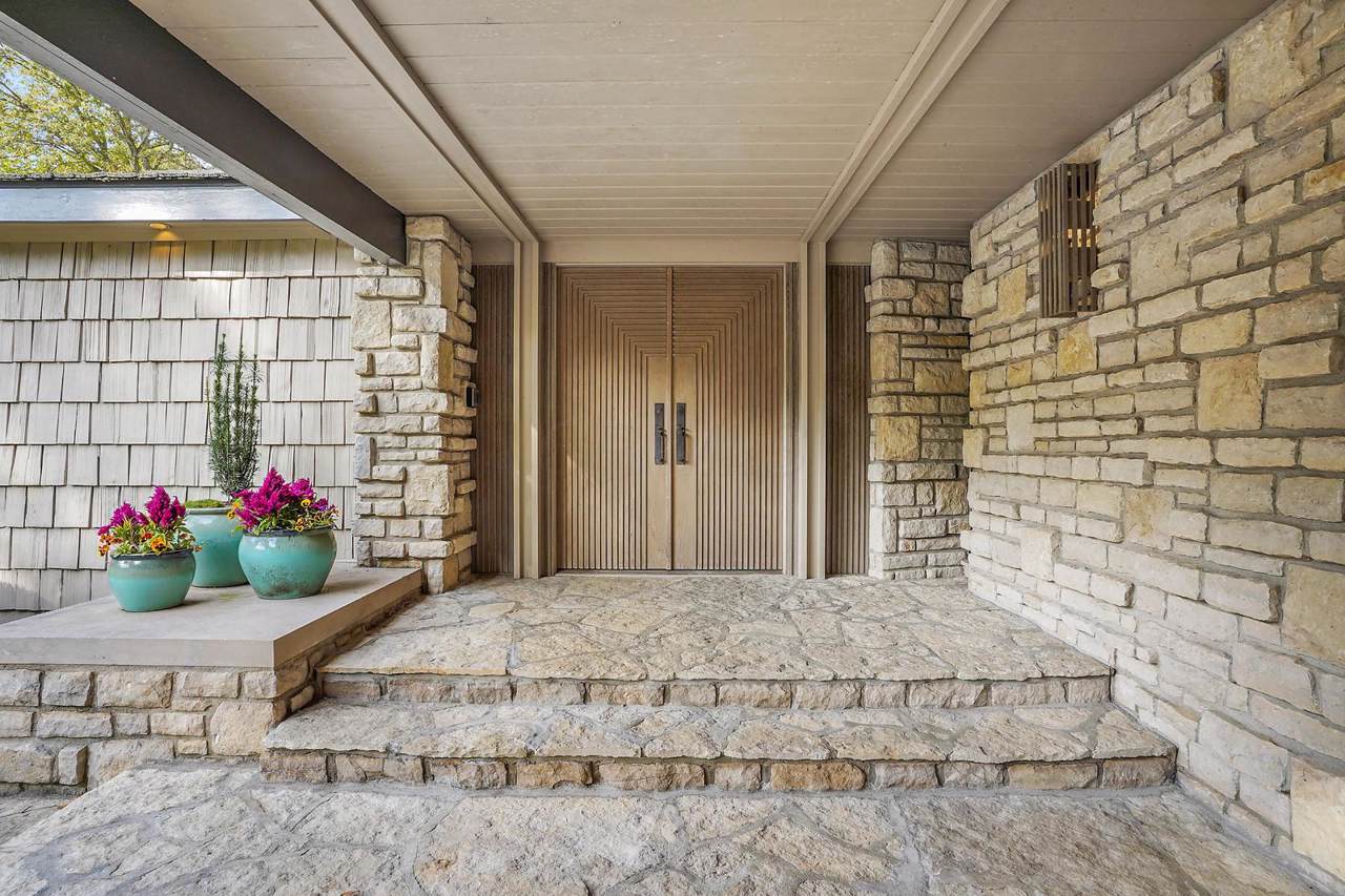 5778 Clark State Road - Photo 1