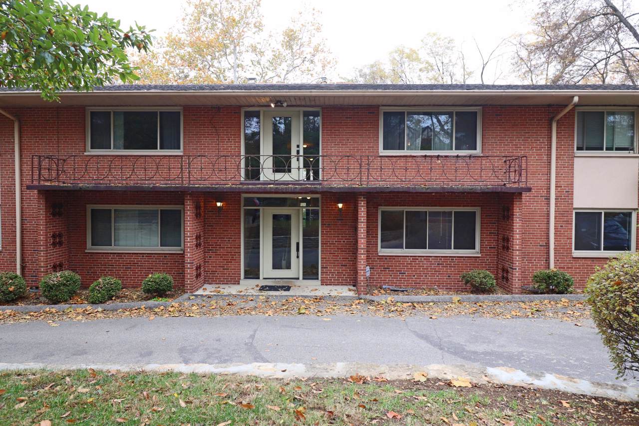 2565 Charing Road - Photo 1