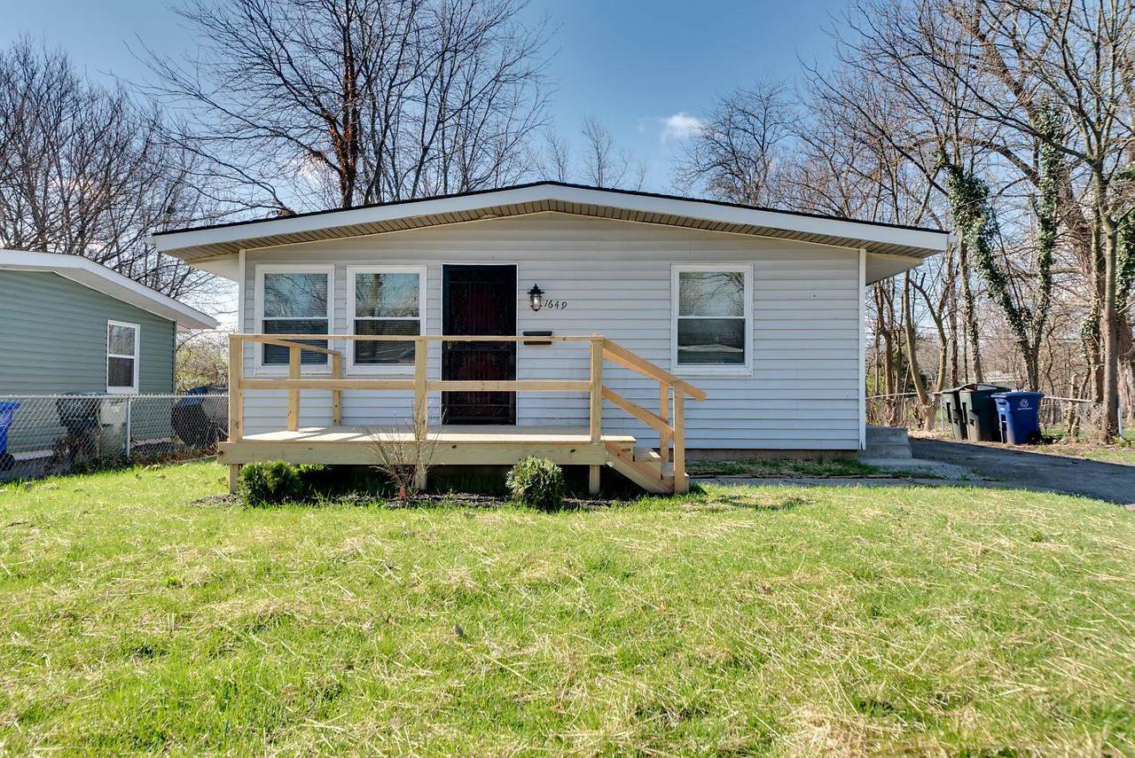 1649 Maynard Avenue - Photo 1