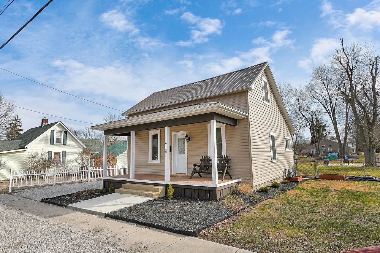 714 Main Street - Photo 1
