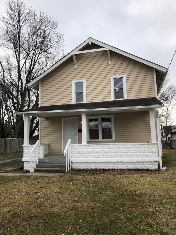 1121 Smith Road - Photo 1