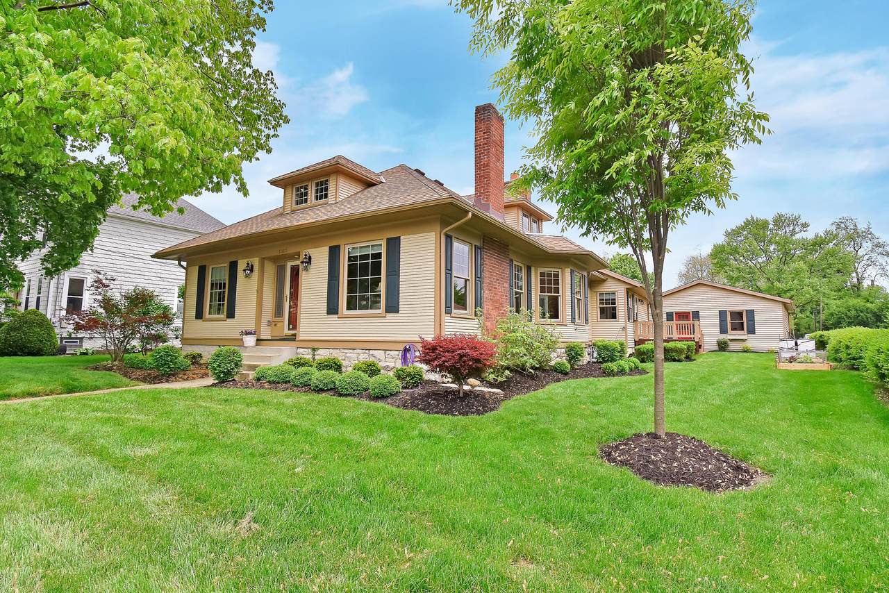 1552 Arlington Avenue - Photo 1