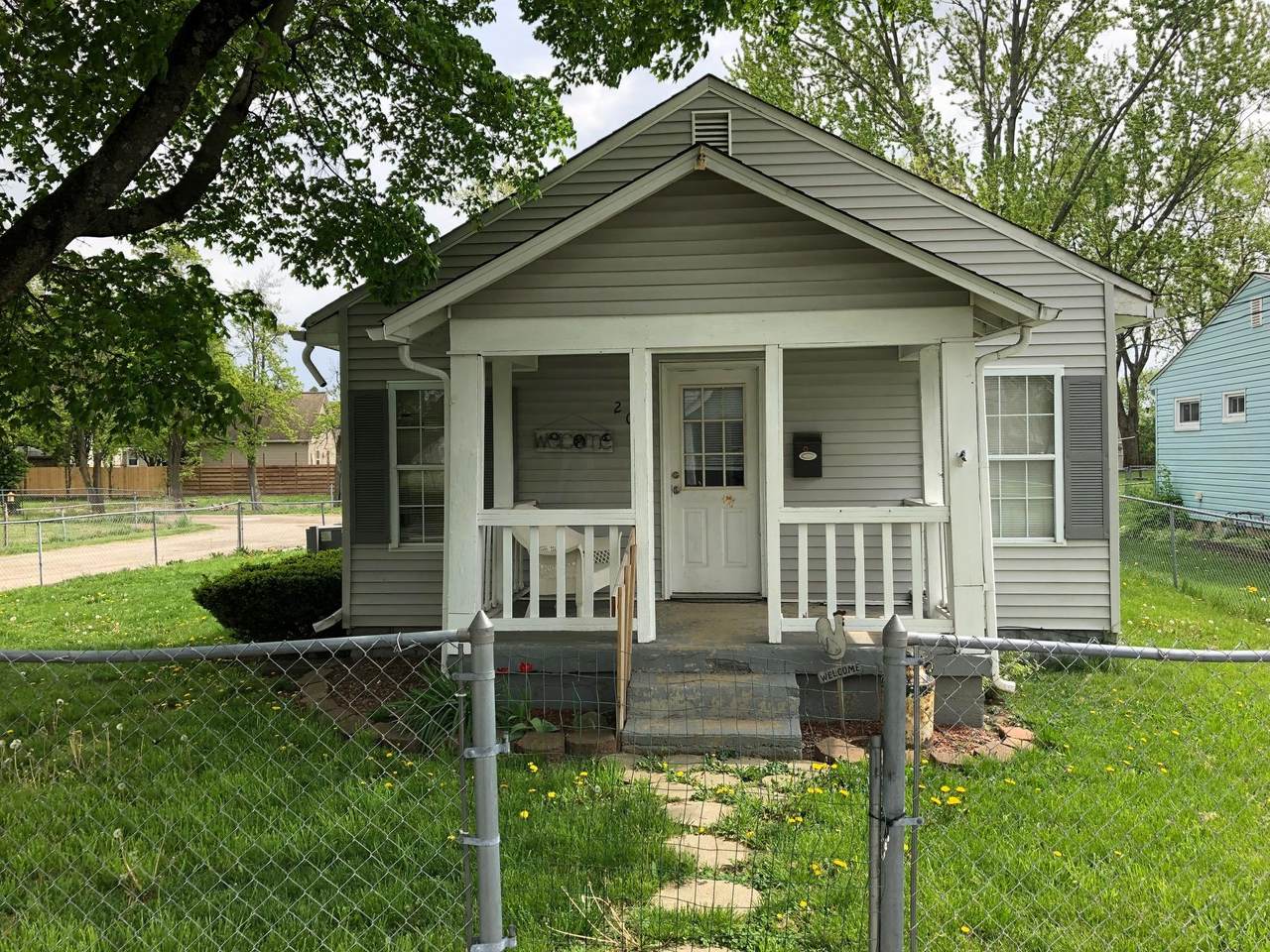 205 Smith Street - Photo 1