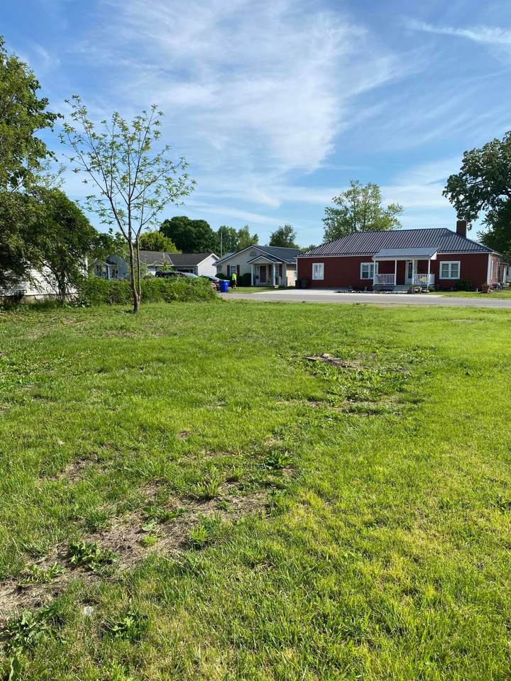 1123 Hinde Street - Photo 1