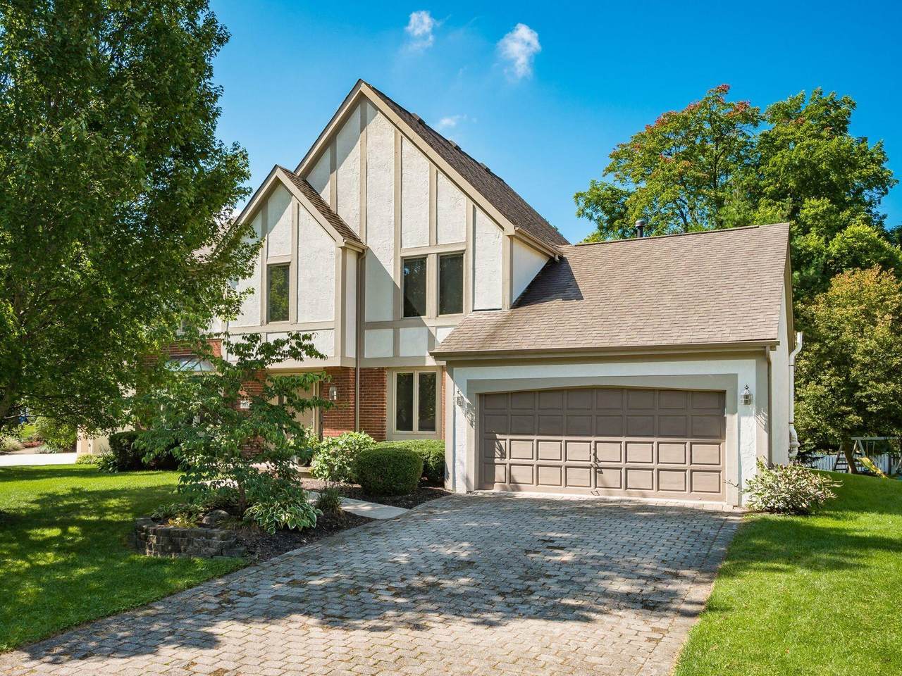 985 Zodiac Avenue - Photo 1