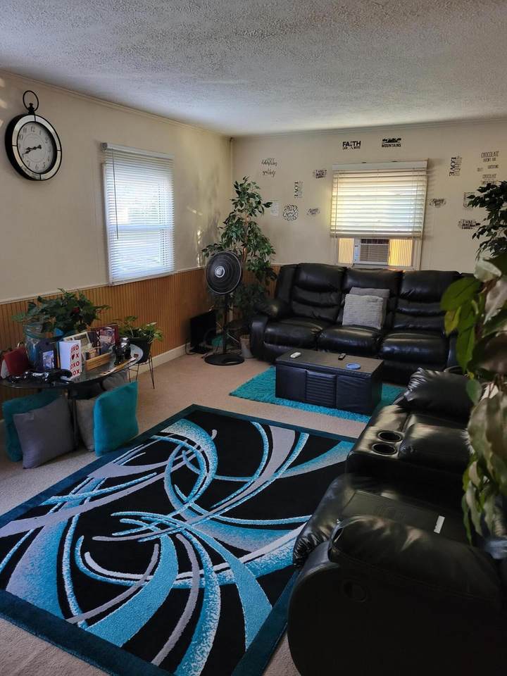 401 Hampton Road - Photo 1