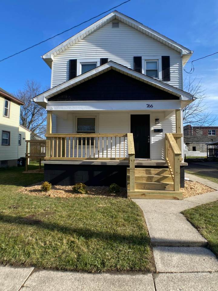 766 Henry Street - Photo 1