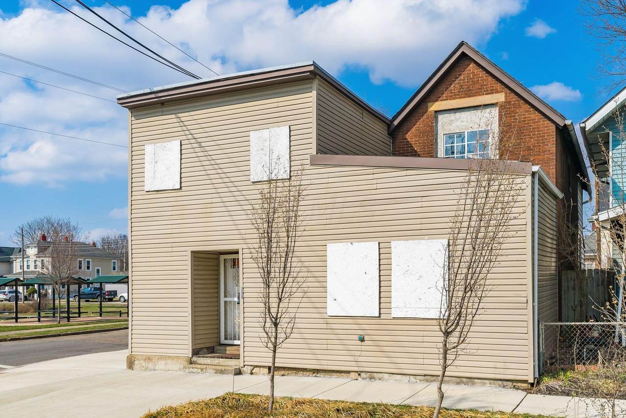 350 Innis Avenue - Photo 1