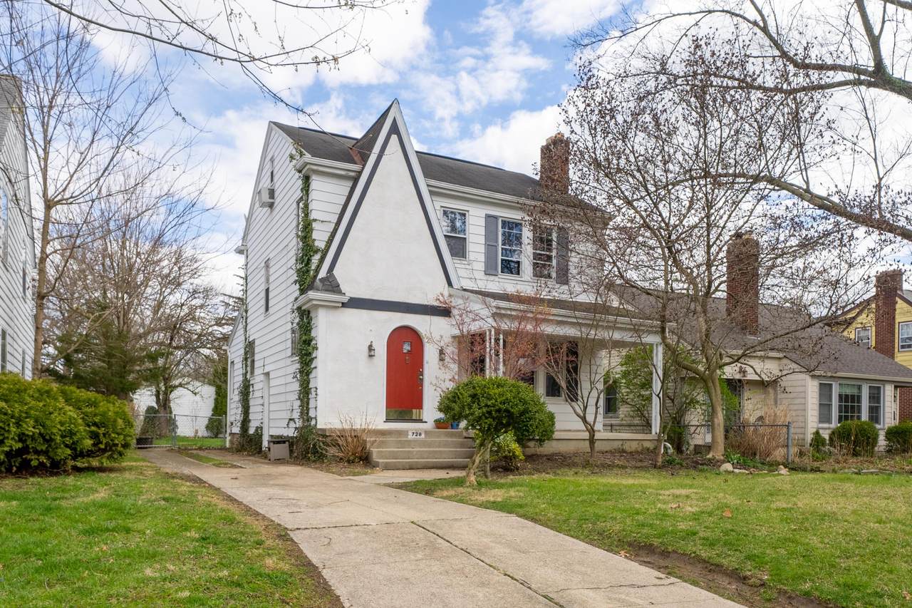 728 Francis Avenue - Photo 1
