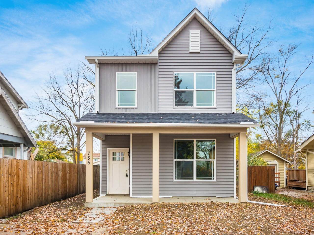 33 Whitethorne Avenue - Photo 1