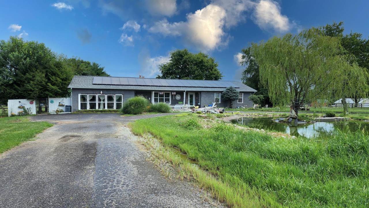 1507 Hiner Road - Photo 1