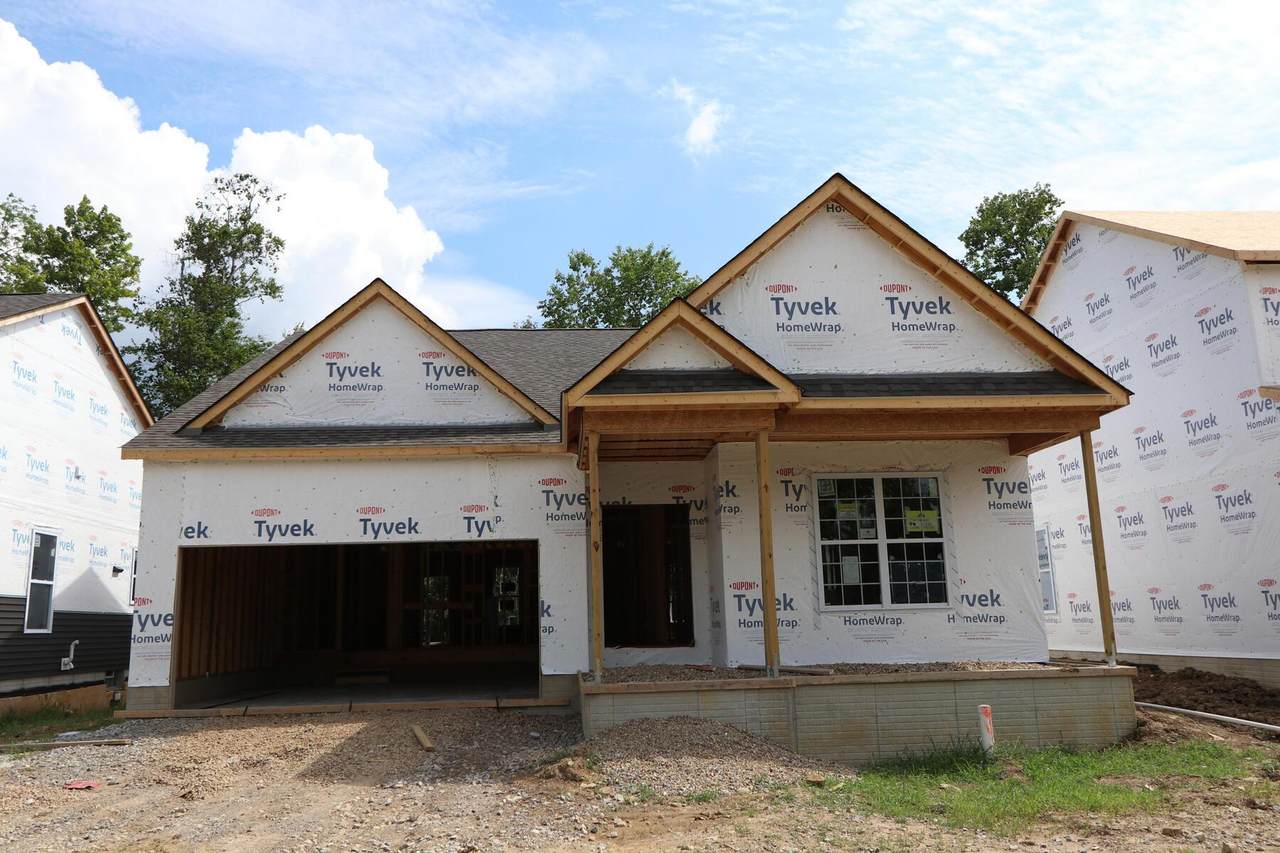 6155 Jadwinn Drive - Photo 1