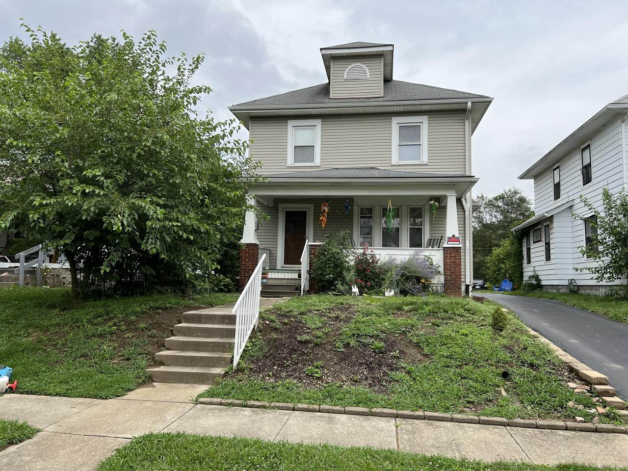318 Burgess Avenue - Photo 1