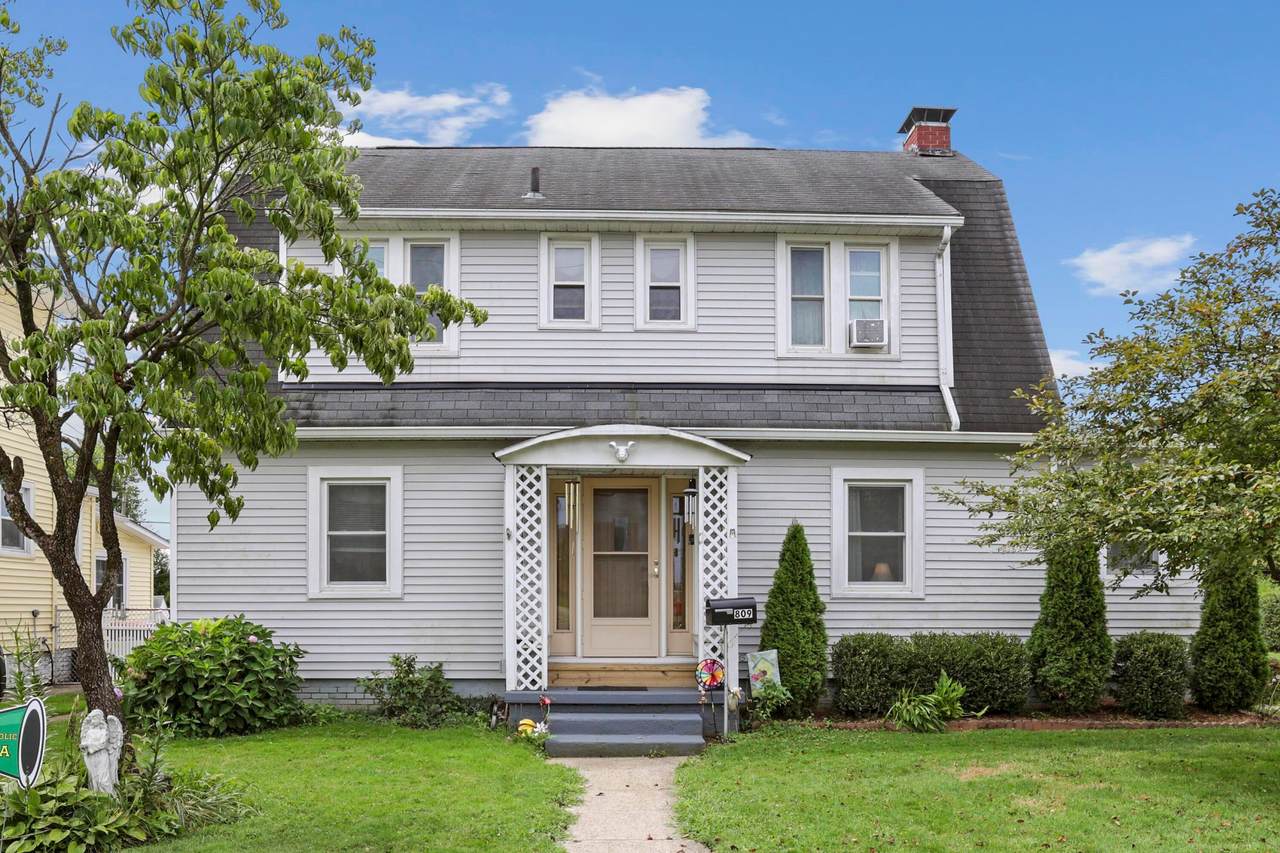 809 Main Street - Photo 1