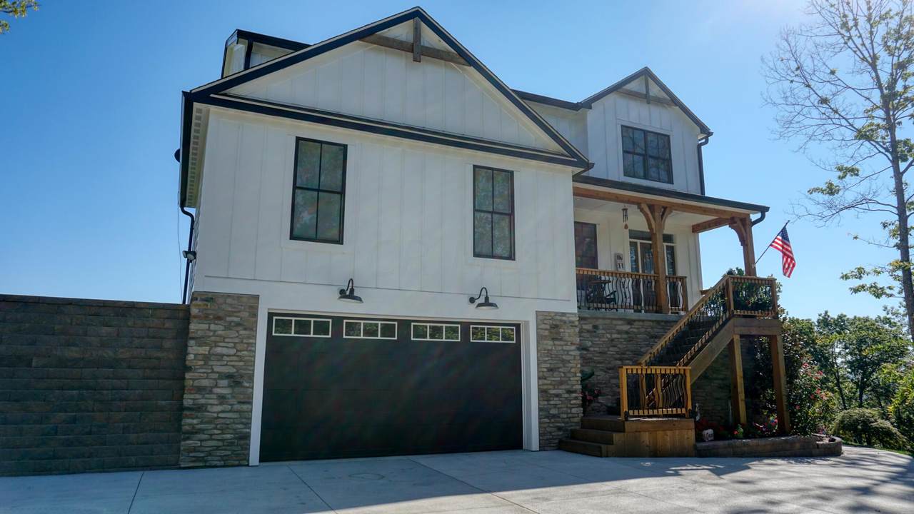 22360 Briar Hill Road - Photo 1