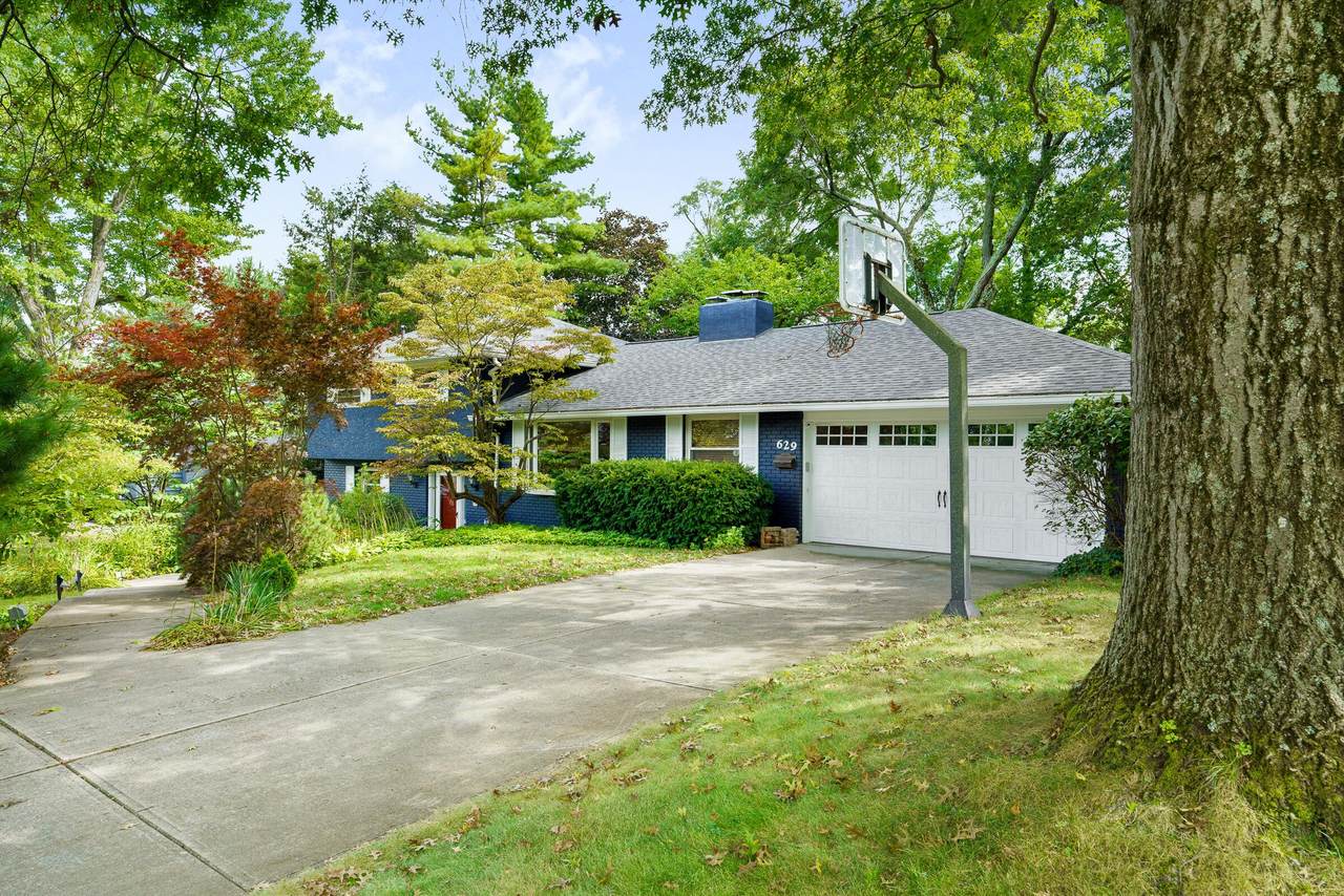 629 Garrett Drive - Photo 1